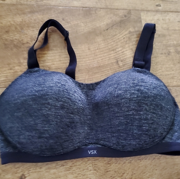 Victoria's Secret Other - Victoria's secret sports bra